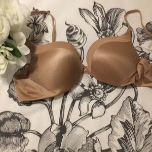 Victoria's Secret Intimates & Sleepwear - Victoria’s Secret push up bra 34A Victoria's Secret Intimates & Sleepwear - Victoria’s Secret push up bra 34A